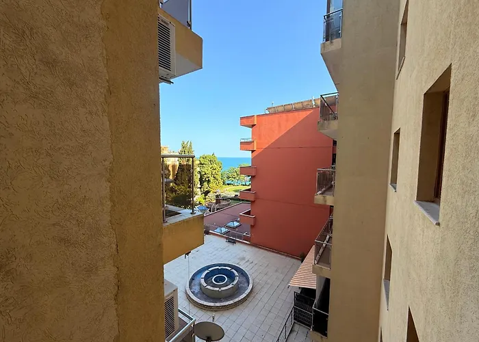 Апартамент South Vigo Несебър